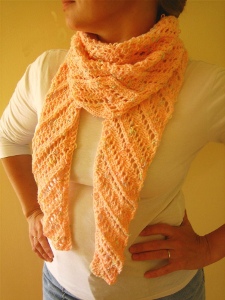 diagonal baktus lace scarf